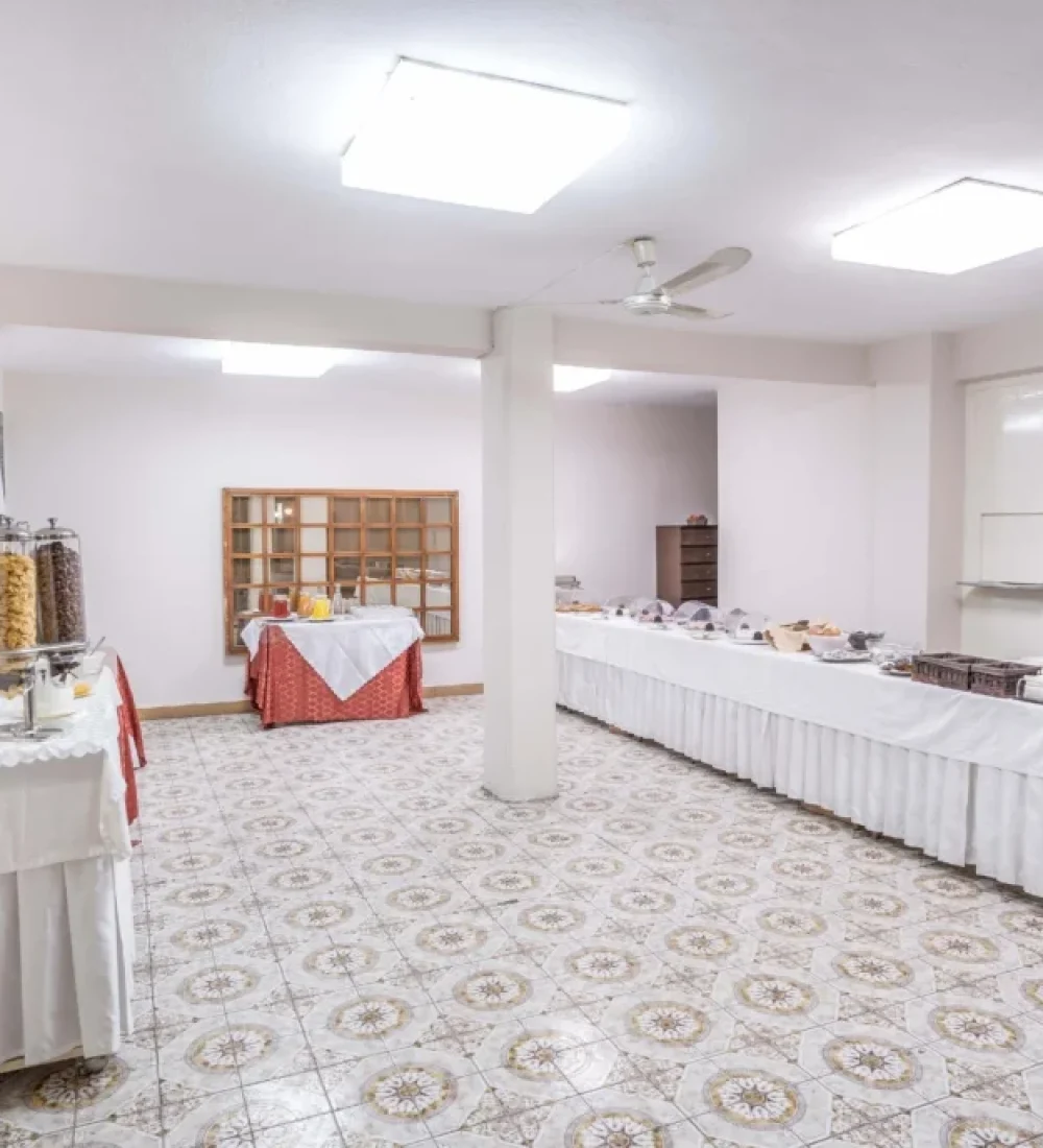 Breakfast_0001-1030x687